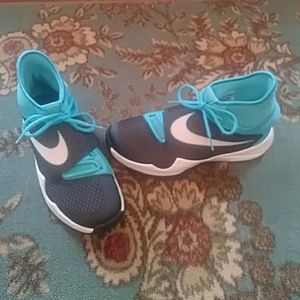 Nike Zoom Hyperrev Omega Blue, Black & White